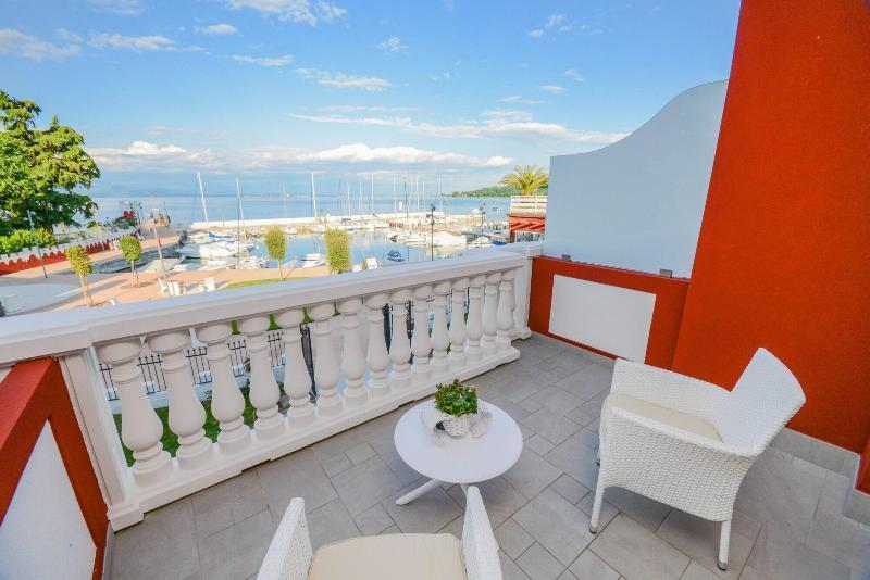 Hotel Villa Garuti Padenghe sul Garda Exterior foto